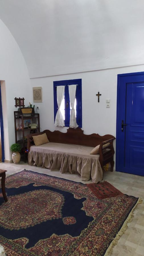 Nikolakis Traditional House In The Village. Kamari  Luaran gambar